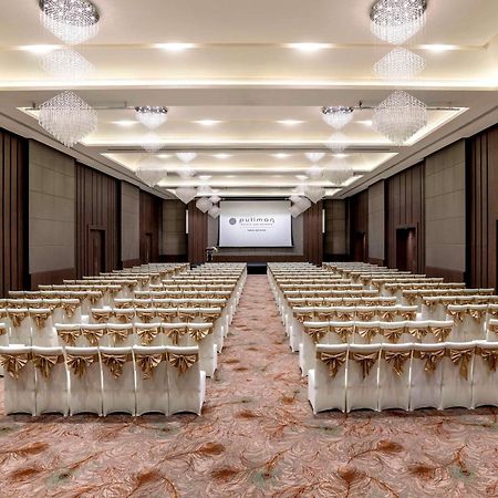 Pullman Yangon Centrepoint Hotel Kültér fotó